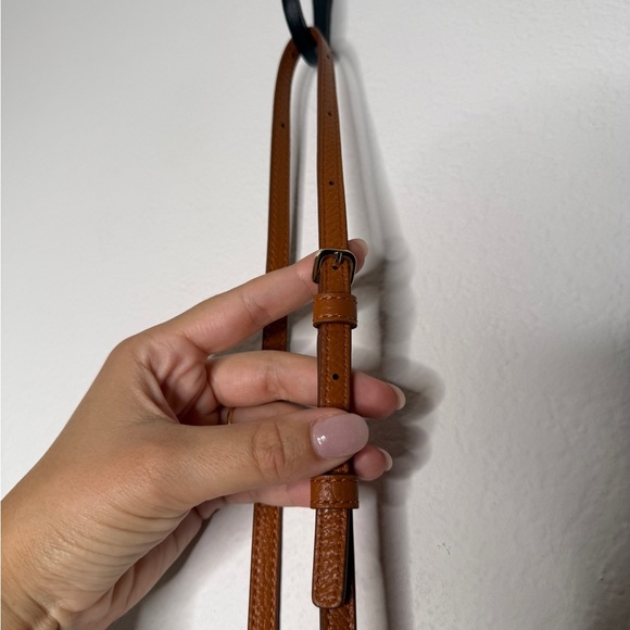 Marc Jacobs Groove Phone Crossbody Smoked Almond Excellent Condition - Picture 7 of 13